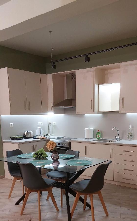 Peter'S Place Apartment Preveza Ngoại thất bức ảnh